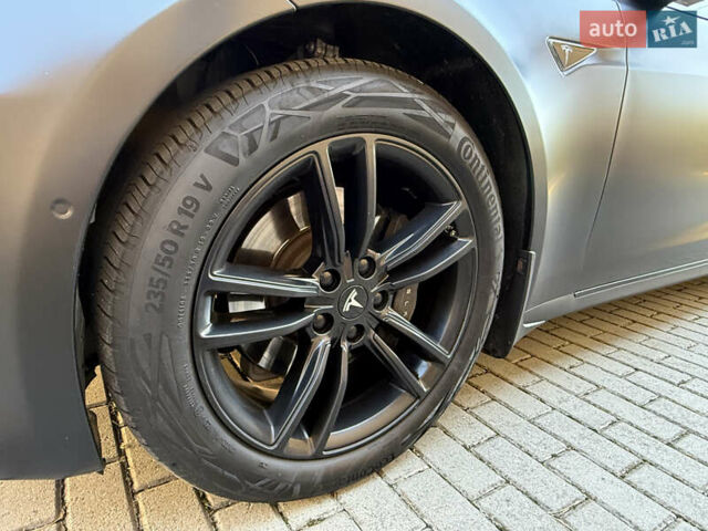 Чорний Тесла Модель С, об'ємом двигуна 0 л та пробігом 177 тис. км за 16800 $, фото 6 на Automoto.ua