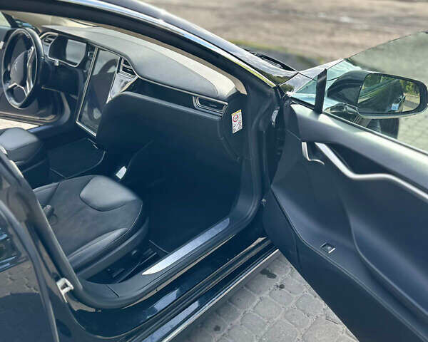 Чорний Тесла Модель С, об'ємом двигуна 0 л та пробігом 145 тис. км за 14400 $, фото 13 на Automoto.ua