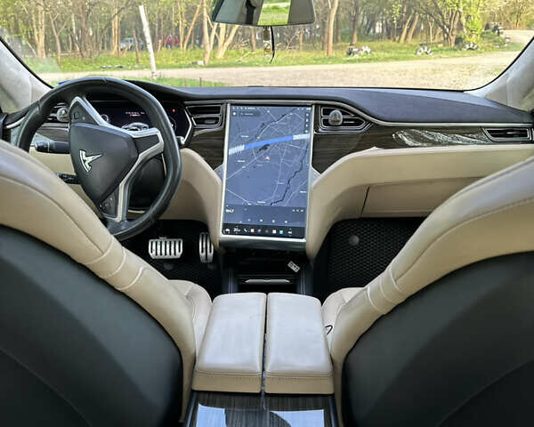 Черный Тесла Модель С, объемом двигателя 0 л и пробегом 165 тыс. км за 14000 $, фото 16 на Automoto.ua