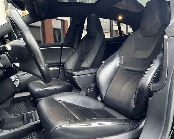 Чорний Тесла Модель С, об'ємом двигуна 0 л та пробігом 60 тис. км за 15500 $, фото 27 на Automoto.ua