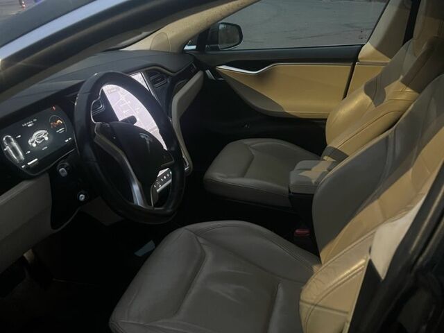 Черный Тесла Модель С, объемом двигателя 0 л и пробегом 250 тыс. км за 15700 $, фото 9 на Automoto.ua