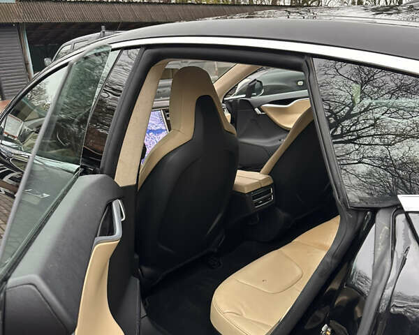 Черный Тесла Модель С, объемом двигателя 0 л и пробегом 66 тыс. км за 18000 $, фото 14 на Automoto.ua