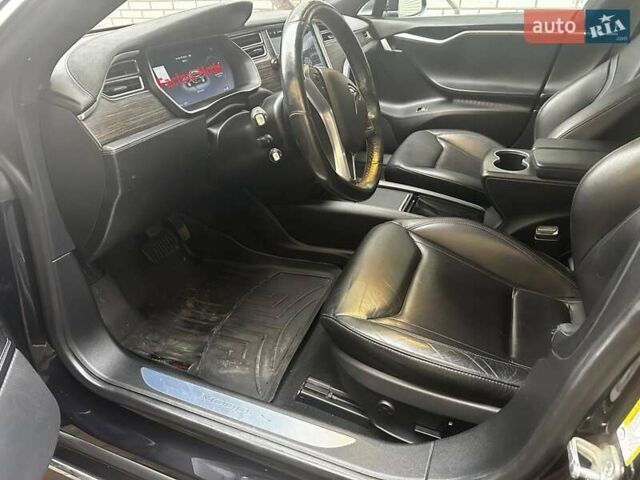 Черный Тесла Модель С, объемом двигателя 0 л и пробегом 34 тыс. км за 25900 $, фото 9 на Automoto.ua