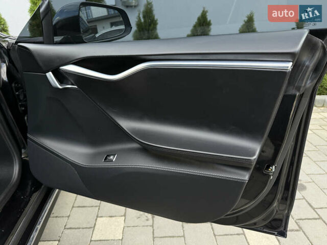 Чорний Тесла Модель С, об'ємом двигуна 0 л та пробігом 183 тис. км за 13950 $, фото 42 на Automoto.ua
