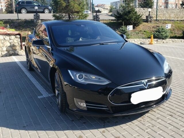Черный Тесла Модель С, объемом двигателя 0 л и пробегом 155 тыс. км за 16000 $, фото 1 на Automoto.ua