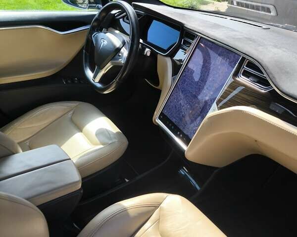 Чорний Тесла Модель С, об'ємом двигуна 0 л та пробігом 199 тис. км за 15900 $, фото 5 на Automoto.ua