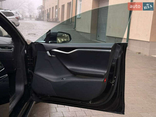 Черный Тесла Модель С, объемом двигателя 0 л и пробегом 167 тыс. км за 19000 $, фото 13 на Automoto.ua