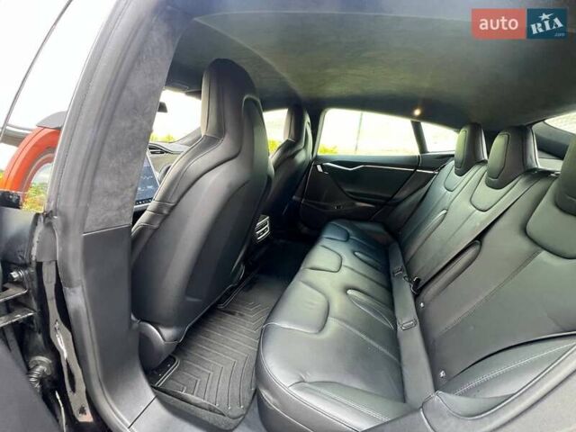 Черный Тесла Модель С, объемом двигателя 0 л и пробегом 165 тыс. км за 15900 $, фото 12 на Automoto.ua