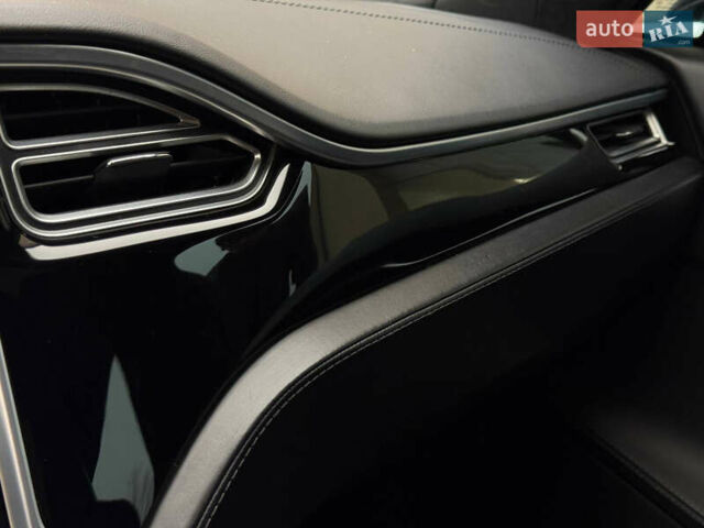 Черный Тесла Модель С, объемом двигателя 0 л и пробегом 167 тыс. км за 19000 $, фото 21 на Automoto.ua