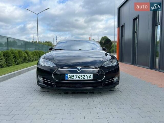 Черный Тесла Модель С, объемом двигателя 0 л и пробегом 165 тыс. км за 15900 $, фото 1 на Automoto.ua