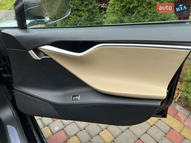 Черный Тесла Модель С, объемом двигателя 0 л и пробегом 250 тыс. км за 12700 $, фото 19 на Automoto.ua