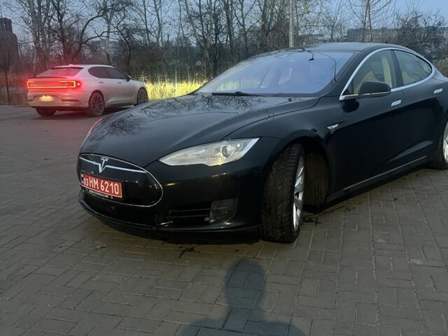 Черный Тесла Модель С, объемом двигателя 0 л и пробегом 250 тыс. км за 15700 $, фото 7 на Automoto.ua