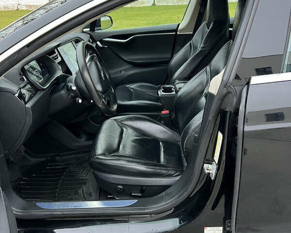 Черный Тесла Модель С, объемом двигателя 0 л и пробегом 305 тыс. км за 9500 $, фото 24 на Automoto.ua