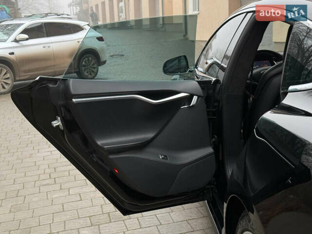 Черный Тесла Модель С, объемом двигателя 0 л и пробегом 167 тыс. км за 19000 $, фото 11 на Automoto.ua