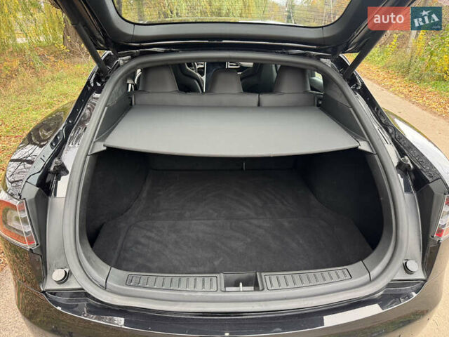 Тесла Модель С 2015 в Житомире на Automoto.ua Черный Тесла Модель С, объемом двигателя 0 л и пробегом 71 тыс. км за 15000 $, фото 17 на Automoto.ua