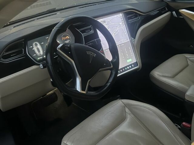 Черный Тесла Модель С, объемом двигателя 0 л и пробегом 250 тыс. км за 15700 $, фото 10 на Automoto.ua