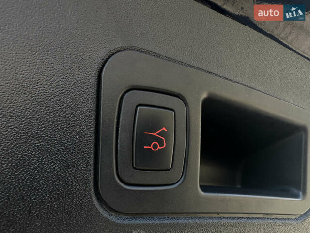 Чорний Тесла Модель С, об'ємом двигуна 0 л та пробігом 105 тис. км за 16699 $, фото 38 на Automoto.ua