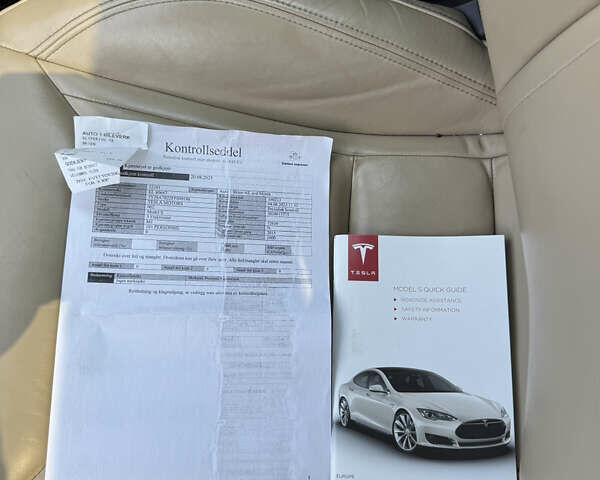 Черный Тесла Модель С, объемом двигателя 0 л и пробегом 182 тыс. км за 15500 $, фото 31 на Automoto.ua