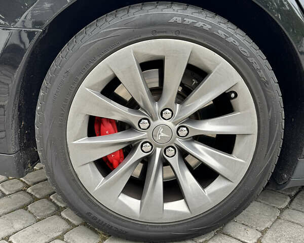 Черный Тесла Модель С, объемом двигателя 0 л и пробегом 222 тыс. км за 19900 $, фото 40 на Automoto.ua