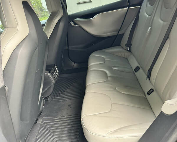 Черный Тесла Модель С, объемом двигателя 0 л и пробегом 222 тыс. км за 19900 $, фото 22 на Automoto.ua