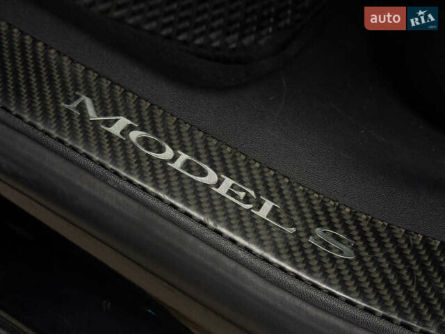 Черный Тесла Модель С, объемом двигателя 0 л и пробегом 167 тыс. км за 19000 $, фото 27 на Automoto.ua