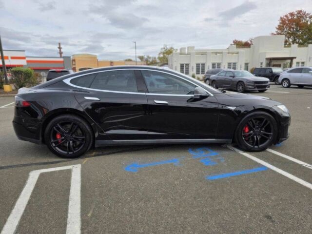 Черный Тесла Модель С, объемом двигателя 0 л и пробегом 75 тыс. км за 16300 $, фото 6 на Automoto.ua