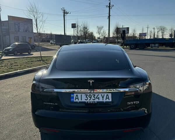 Тесла Модель С 2015 в Киеве на Automoto.ua Черный Тесла Модель С, объемом двигателя 0 л и пробегом 180 тыс. км за 15000 $, фото 4 на Automoto.ua