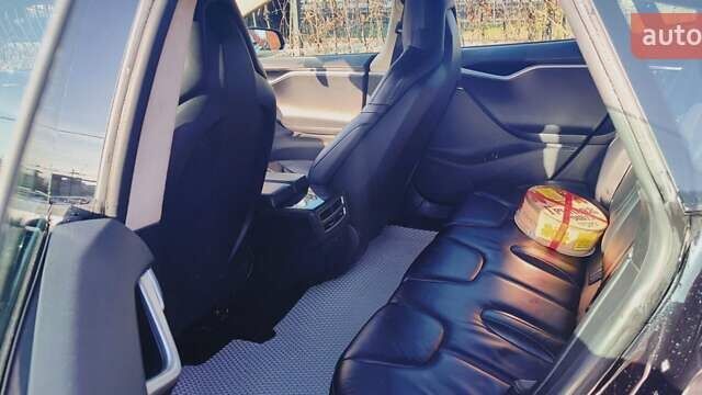 Черный Тесла Модель С, объемом двигателя 0 л и пробегом 104 тыс. км за 22000 $, фото 8 на Automoto.ua