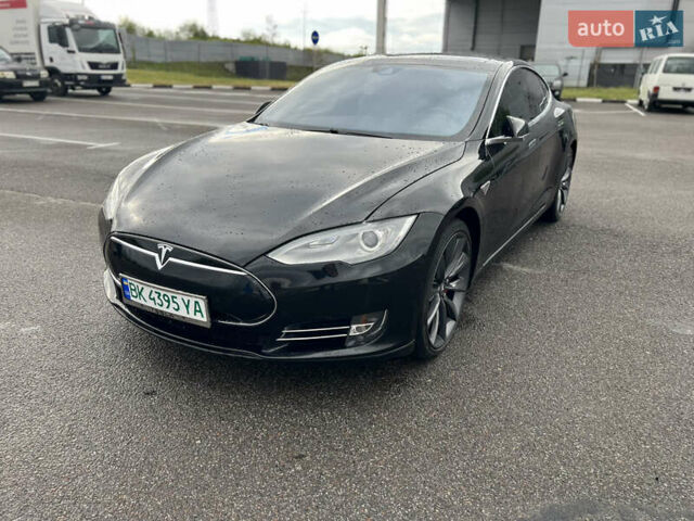 Черный Тесла Модель С, объемом двигателя 0 л и пробегом 96 тыс. км за 22000 $, фото 5 на Automoto.ua