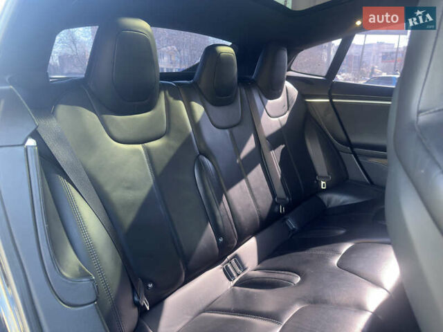 Чорний Тесла Модель С, об'ємом двигуна 0 л та пробігом 105 тис. км за 16699 $, фото 25 на Automoto.ua