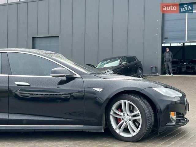 Черный Тесла Модель С, объемом двигателя 0 л и пробегом 150 тыс. км за 14990 $, фото 9 на Automoto.ua