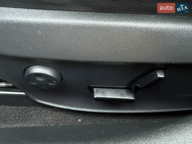 Чорний Тесла Модель С, об'ємом двигуна 0 л та пробігом 183 тис. км за 13950 $, фото 32 на Automoto.ua