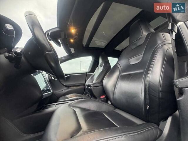Чорний Тесла Модель С, об'ємом двигуна 0 л та пробігом 250 тис. км за 13900 $, фото 6 на Automoto.ua
