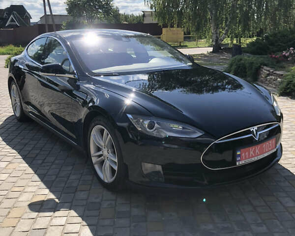 Черный Тесла Модель С, объемом двигателя 0 л и пробегом 180 тыс. км за 14200 $, фото 4 на Automoto.ua