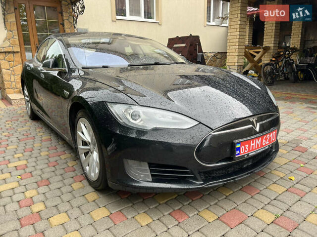 Черный Тесла Модель С, объемом двигателя 0 л и пробегом 250 тыс. км за 12700 $, фото 1 на Automoto.ua