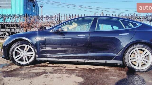 Черный Тесла Модель С, объемом двигателя 0 л и пробегом 104 тыс. км за 22000 $, фото 13 на Automoto.ua