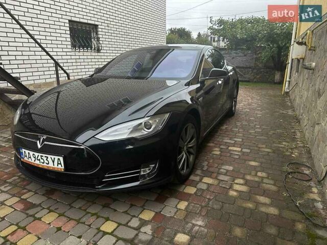 Черный Тесла Модель С, объемом двигателя 0 л и пробегом 34 тыс. км за 25900 $, фото 2 на Automoto.ua