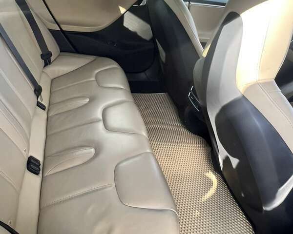 Черный Тесла Модель С, объемом двигателя 0 л и пробегом 115 тыс. км за 16200 $, фото 8 на Automoto.ua