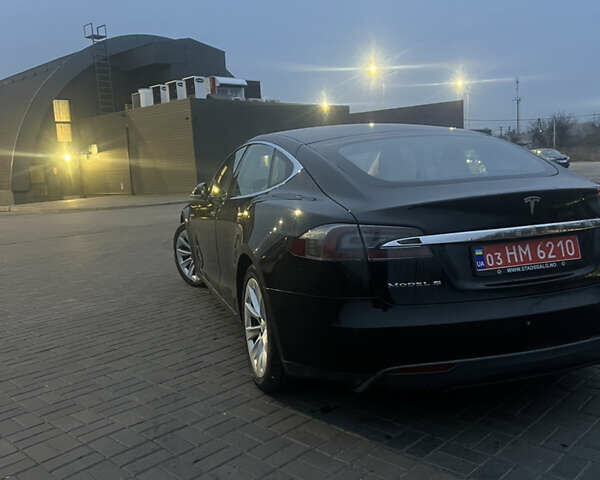 Черный Тесла Модель С, объемом двигателя 0 л и пробегом 250 тыс. км за 15700 $, фото 4 на Automoto.ua
