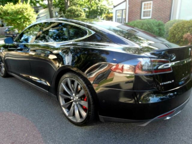 Тесла Модель С 2016 у Львові на Automoto.ua Чорний Тесла Модель С, об'ємом двигуна 0 л та пробігом 77 тис. км за 13400 $, фото 6 на Automoto.ua