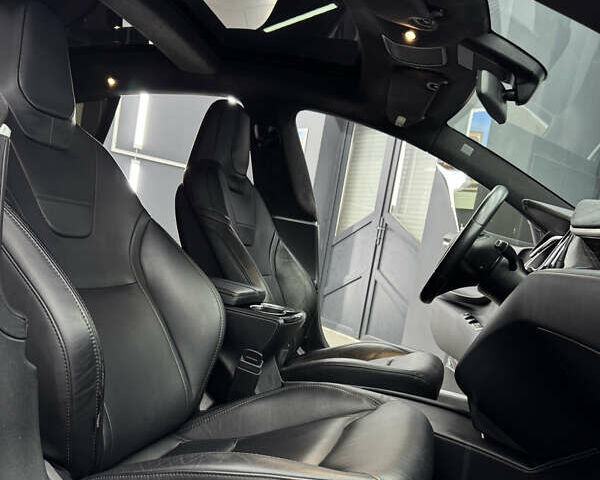 Черный Тесла Модель С, объемом двигателя 0 л и пробегом 147 тыс. км за 17600 $, фото 26 на Automoto.ua