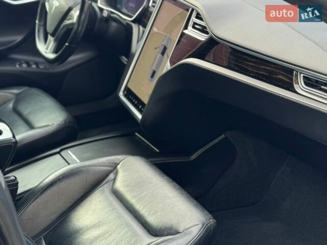 Черный Тесла Модель С, объемом двигателя 0 л и пробегом 286 тыс. км за 11600 $, фото 70 на Automoto.ua