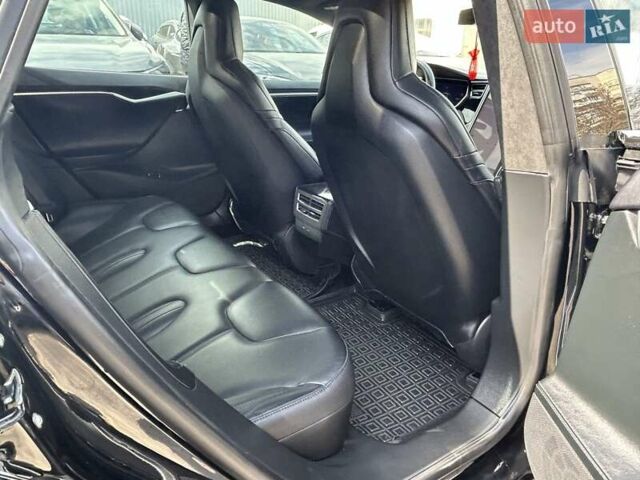 Черный Тесла Модель С, объемом двигателя 0 л и пробегом 72 тыс. км за 19500 $, фото 10 на Automoto.ua