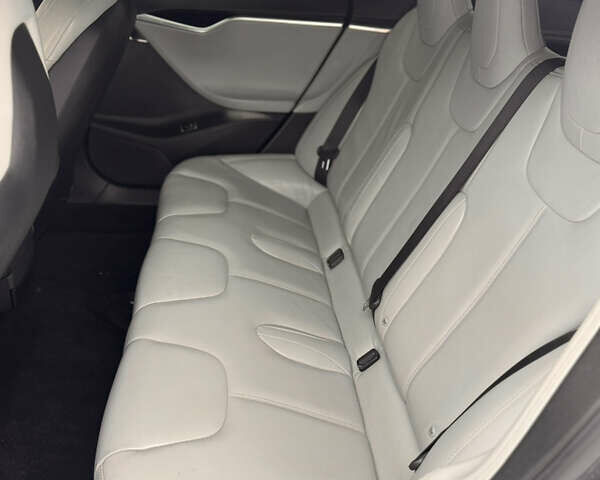 Чорний Тесла Модель С, об'ємом двигуна 0 л та пробігом 183 тис. км за 16500 $, фото 15 на Automoto.ua