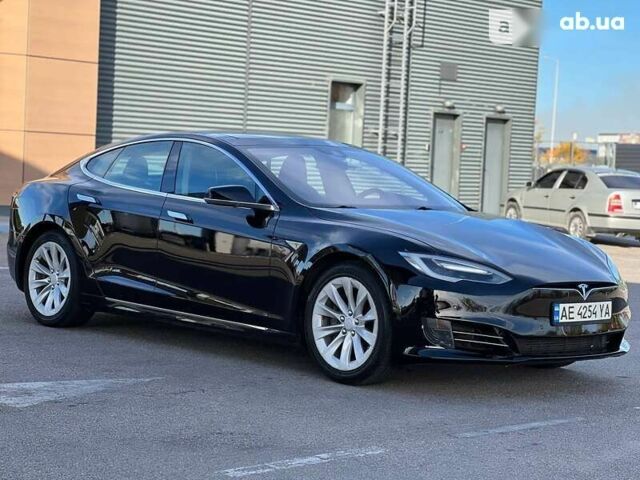 Черный Тесла Модель С, объемом двигателя 0 л и пробегом 129 тыс. км за 17900 $, фото 11 на Automoto.ua