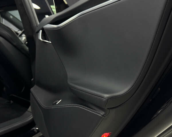 Черный Тесла Модель С, объемом двигателя 0 л и пробегом 147 тыс. км за 17600 $, фото 27 на Automoto.ua