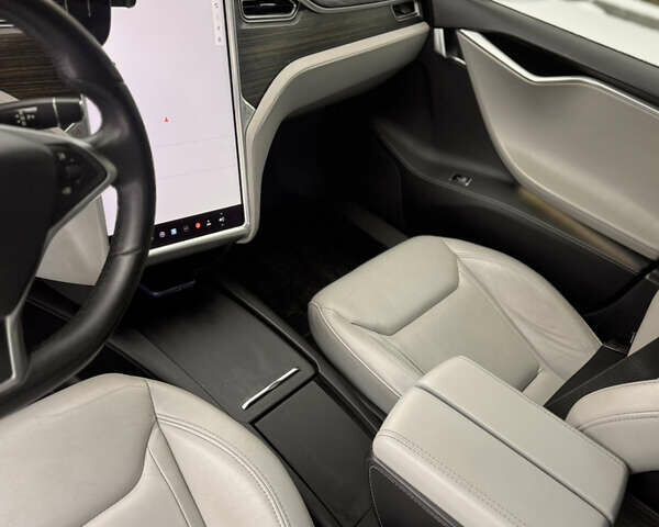 Чорний Тесла Модель С, об'ємом двигуна 0 л та пробігом 183 тис. км за 16500 $, фото 14 на Automoto.ua