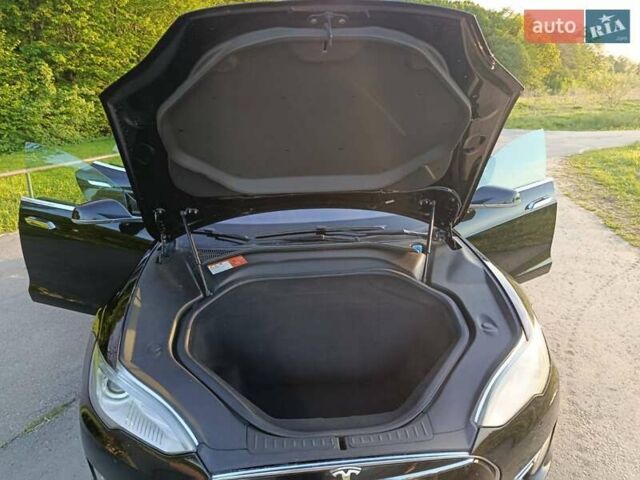 Тесла Модель С 2016 у Львові на Automoto.ua Чорний Тесла Модель С, об'ємом двигуна 0 л та пробігом 98 тис. км за 15300 $, фото 49 на Automoto.ua
