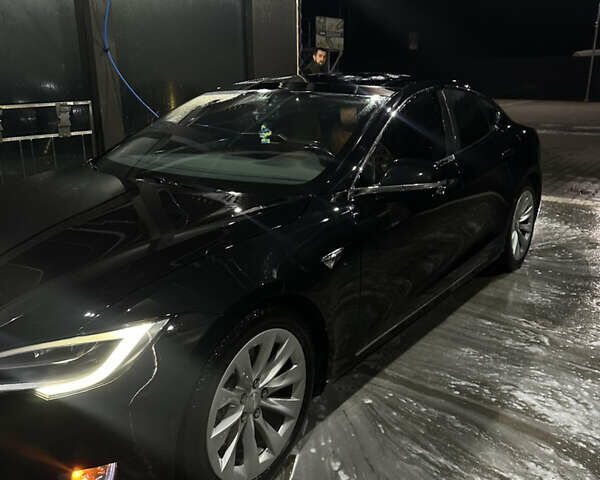 Черный Тесла Модель С, объемом двигателя 0 л и пробегом 120 тыс. км за 15000 $, фото 6 на Automoto.ua