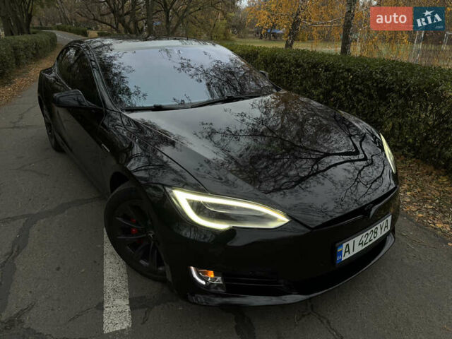 Черный Тесла Модель С, объемом двигателя 0 л и пробегом 98 тыс. км за 21999 $, фото 2 на Automoto.ua